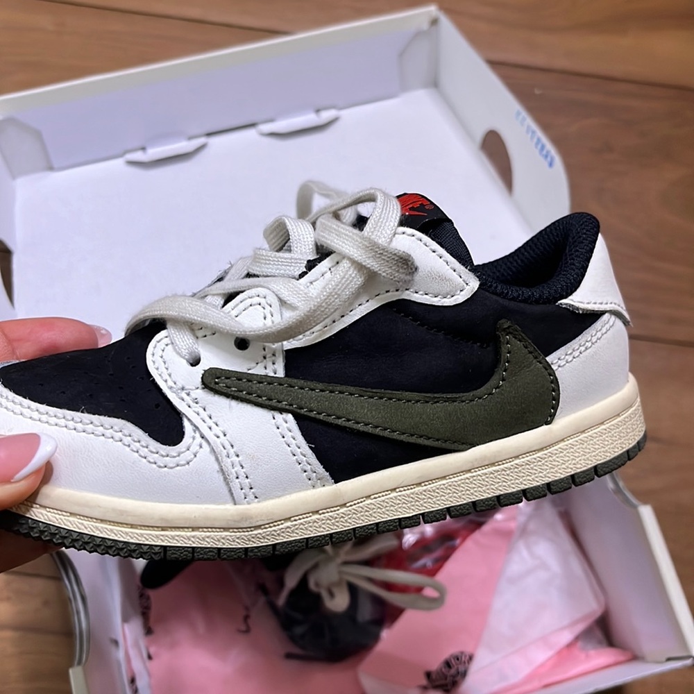 Travis Scott Nike
